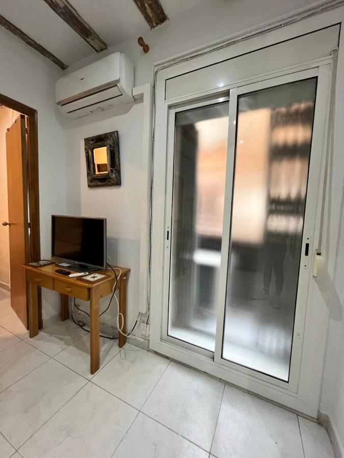 Bugo Luis Apartament Leilighet Barcelona Eksteriør bilde